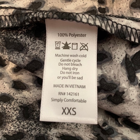 NWT Lularoe Deanne Wrap Skirt - Picture 3 of 4